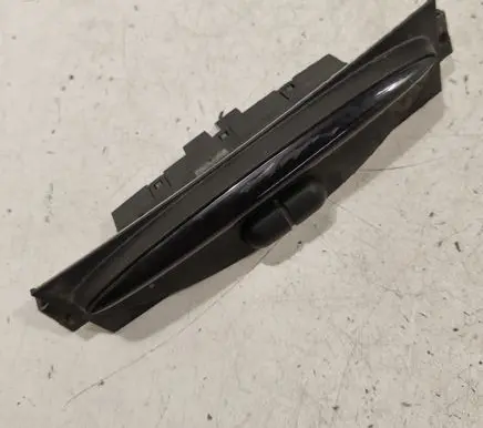 Mercedes-Benz R W251 Parking PDC sensor display screen A2518310352