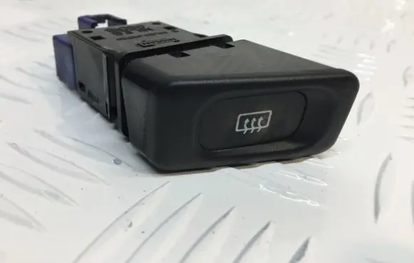Nissan Patrol Y61 Windscreen/window heater switch 06016