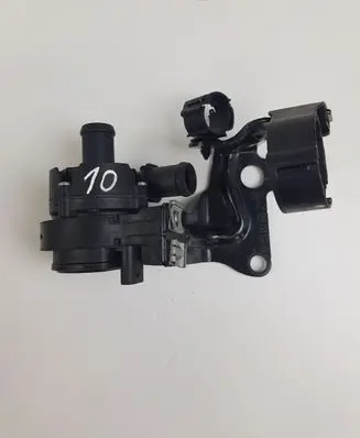 Seat Leon (5F) Electric auxiliary coolant/water pump 5Q0121591AN