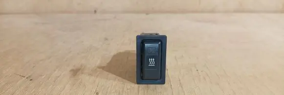 Toyota Avensis T250 Windscreen/window heater switch 153337