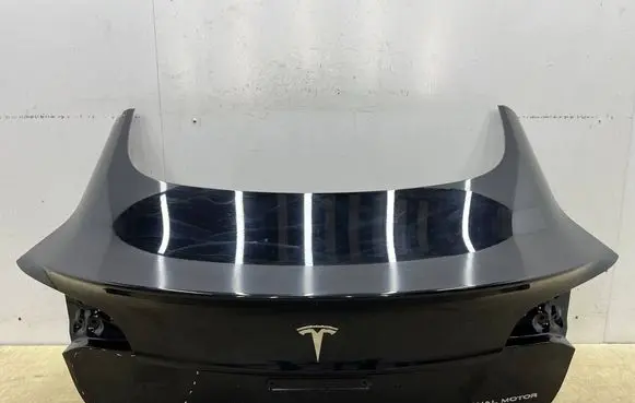 Tesla Model 3 Tailgate/trunk/boot lid