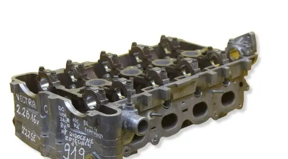 Opel Vectra C Engine head 24462304AA