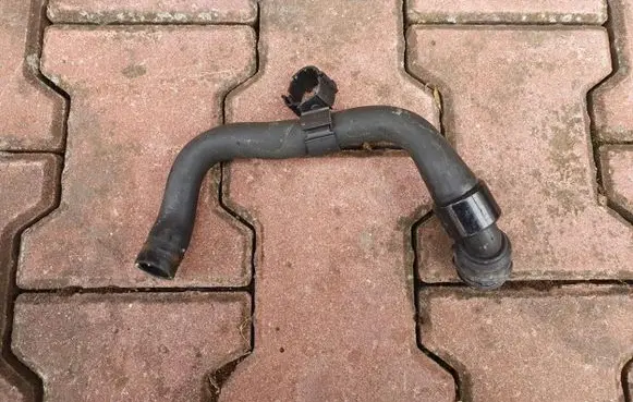 Opel Insignia A Engine coolant pipe/hose 22757016