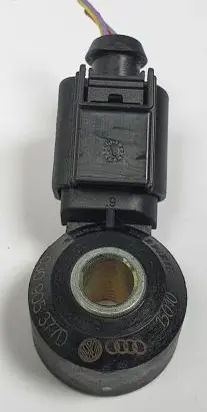Volkswagen Up Detonation knock sensor 030905377D