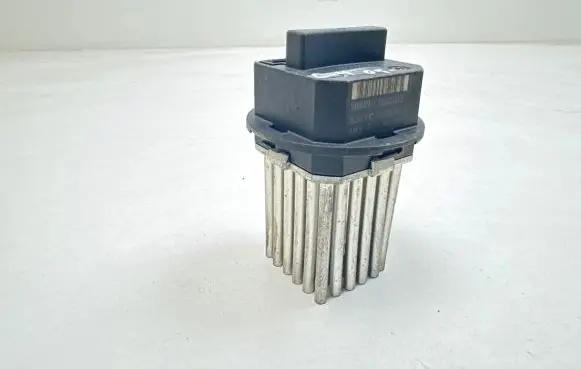 Citroen C4 I Heater blower fan relay F8840002 2450617 5HL00894103