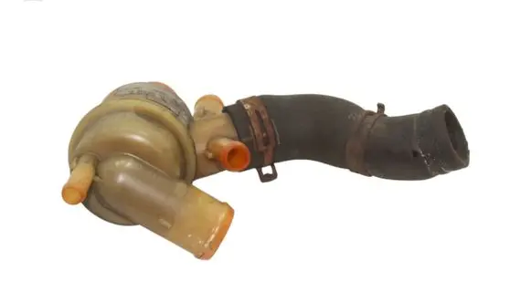 Land Rover Discovery 3 - LR3 Thermostat housing PEL500016A