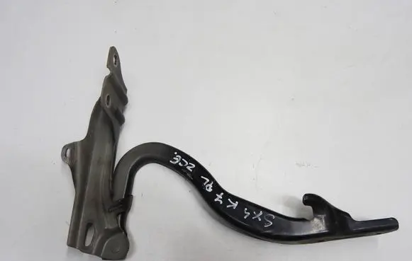Suzuki SX4 Engine bonnet/hood hinges