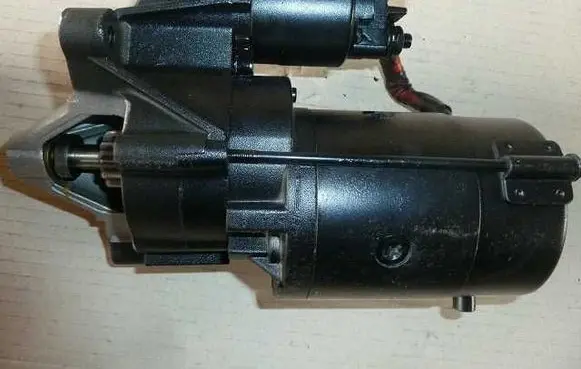 Peugeot 205 Starter motor D9R122I