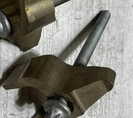 Mini One - Cooper F56 F55 Fuel Injector clamp holder