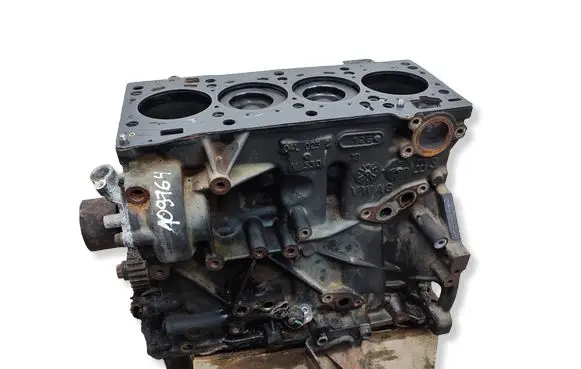 Volkswagen T-Roc Engine block DFF 04L105189