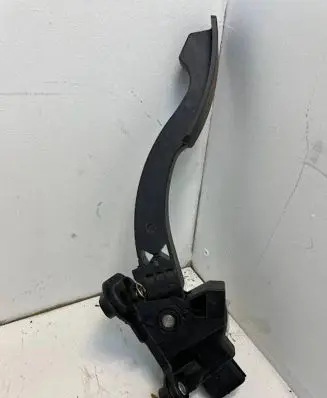 Mitsubishi Eclipse Cross Accelerator throttle pedal 1600A116