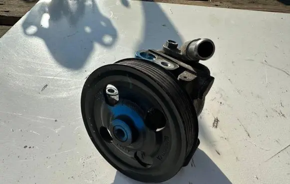 Ford Mondeo MK IV Power steering pump 6G913a696ce 89611011678 99180310