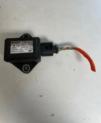 Volkswagen Phaeton ESP acceleration yaw rate sensor 8E0907637A 0265005245 5001995