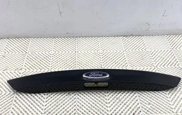 Ford Focus Trunk door license plate light bar BV6T14D466