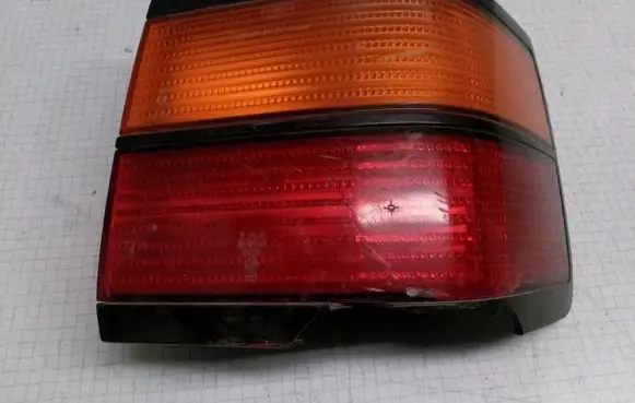 Volkswagen PASSAT B3 Rear/tail lights 357945258 63213R6