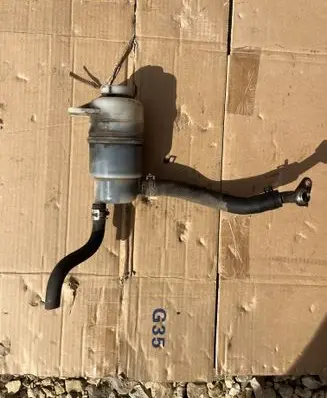 Mitsubishi L200 Power steering fluid tank/reservoir 