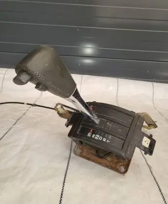 Nissan Patrol Y61 Gear shifter/selector