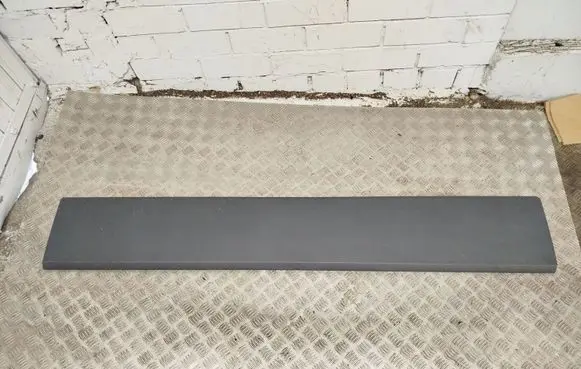 Man TGE 1gen Sliding door trim (molding) 7C0853517A