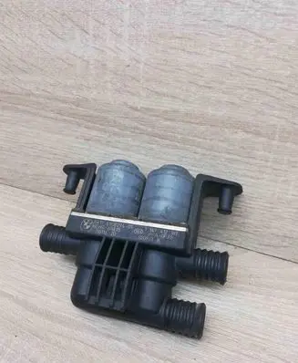 BMW 7 E65 E66 Coolant heater control valve 6908294 1147412167