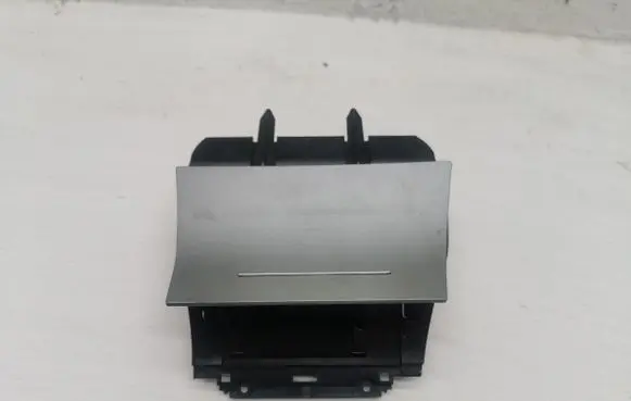 Skoda Octavia Mk2 (1Z) Car ashtray 1Z1863077A