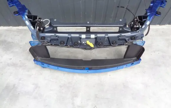 Maserati Levante Front piece kit 