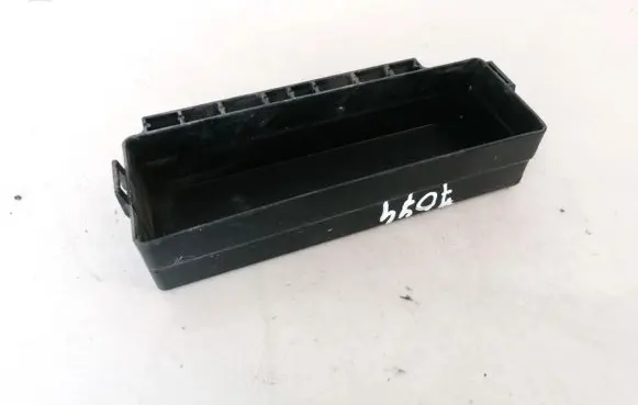 Nissan X-Trail T30 Fuse box cover PPT10YA2