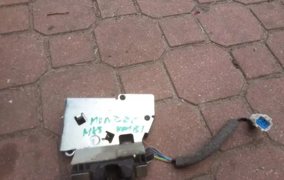 Ford Mondeo Mk III Tailgate/trunk/boot lock/catch/latch