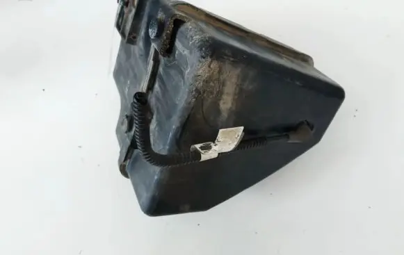 Chrysler Sebring (ST-22 - JR) Intake resonator 