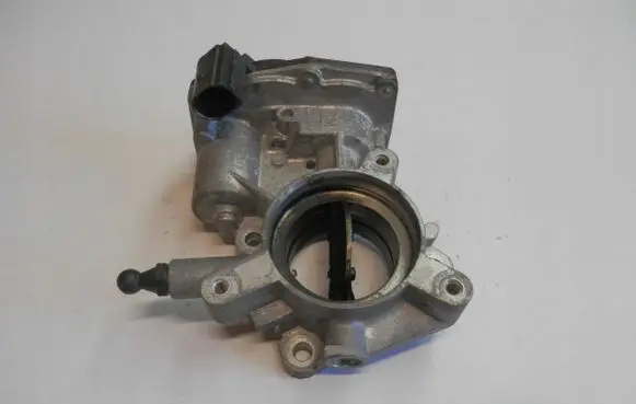 Opel Astra J Engine shut-off valve 55564164