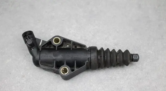 Fiat Doblo Clutch master cylinder 55196190