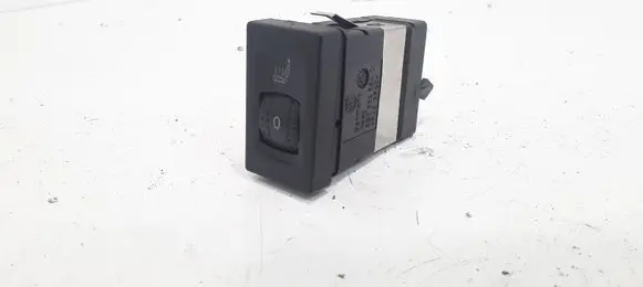 Volkswagen PASSAT B5.5 Seat heating switch 3B0963564C