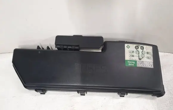 Volvo V70 Fuse box cover 9494211