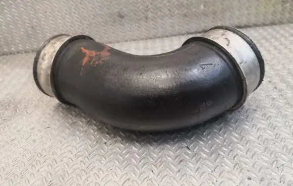Mercedes-Benz E W211 Intercooler hose/pipe 2115283382