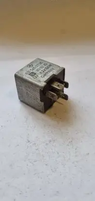 Volkswagen Golf II Other relay 6315450705 899235 2X150W