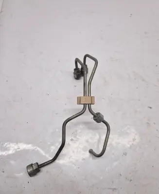 Volvo XC60 Fuel injector supply line/pipe 