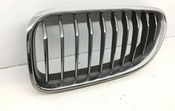BMW 6 F06 Gran coupe Front bumper upper radiator grill 51137212849