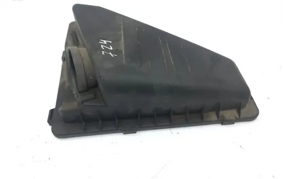 Chrysler PT Cruiser Air filter box cover 04891456AE