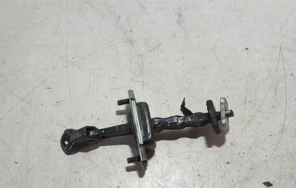 Hyundai Kona I Front door check strap stopper 