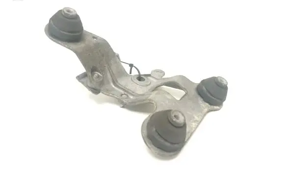 Mercedes-Benz CLS C219 ABS pump bracket A2114310840
