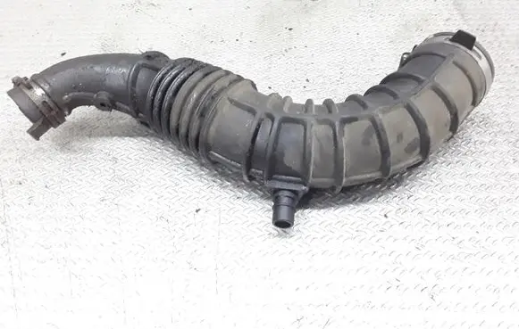 Renault Megane II Turbo air intake inlet pipe/hose 8200500384A