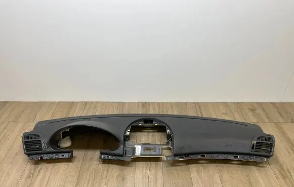 Mercedes-Benz E W211 Dashboard W211LL 20030908 204354