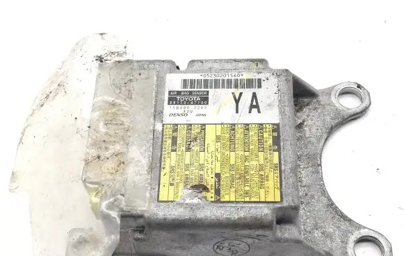 Toyota Prius (XW30) Airbag control unit/module 8917047100