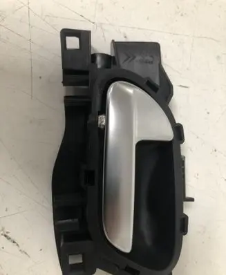 Peugeot 208 Front door interior handle 96605254VV