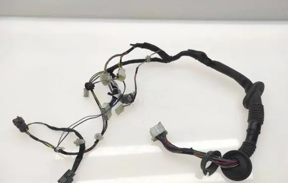 Subaru Outback Front door wiring loom 81820AG16B