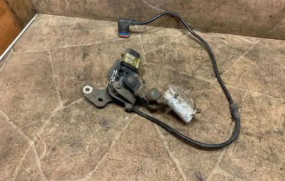 Mercedes-Benz CLS C218 X218 Rear air suspension level height sensor A0045429918