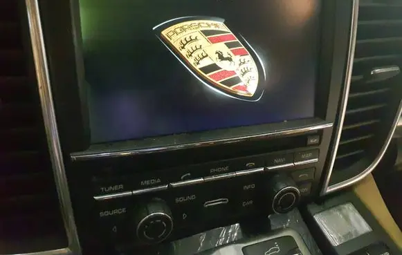 Porsche Panamera (970) Radio/CD/DVD/GPS head unit 7PP919193DD 97064297056 97064217858DML