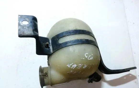 Nissan Serena Coolant expansion tank/reservoir
