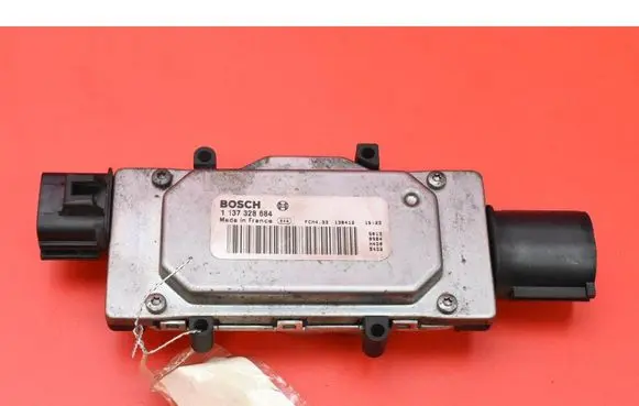 Ford Kuga II Relay mounting block 1137328684