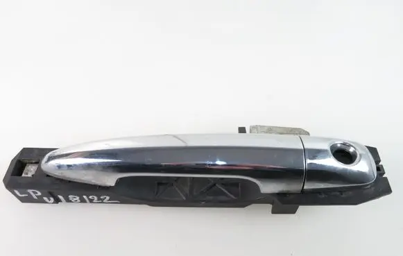 Subaru Tribeca Front door exterior handle 