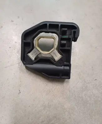 BMW X6 E71 Radiator mount bracket 145324 14532410